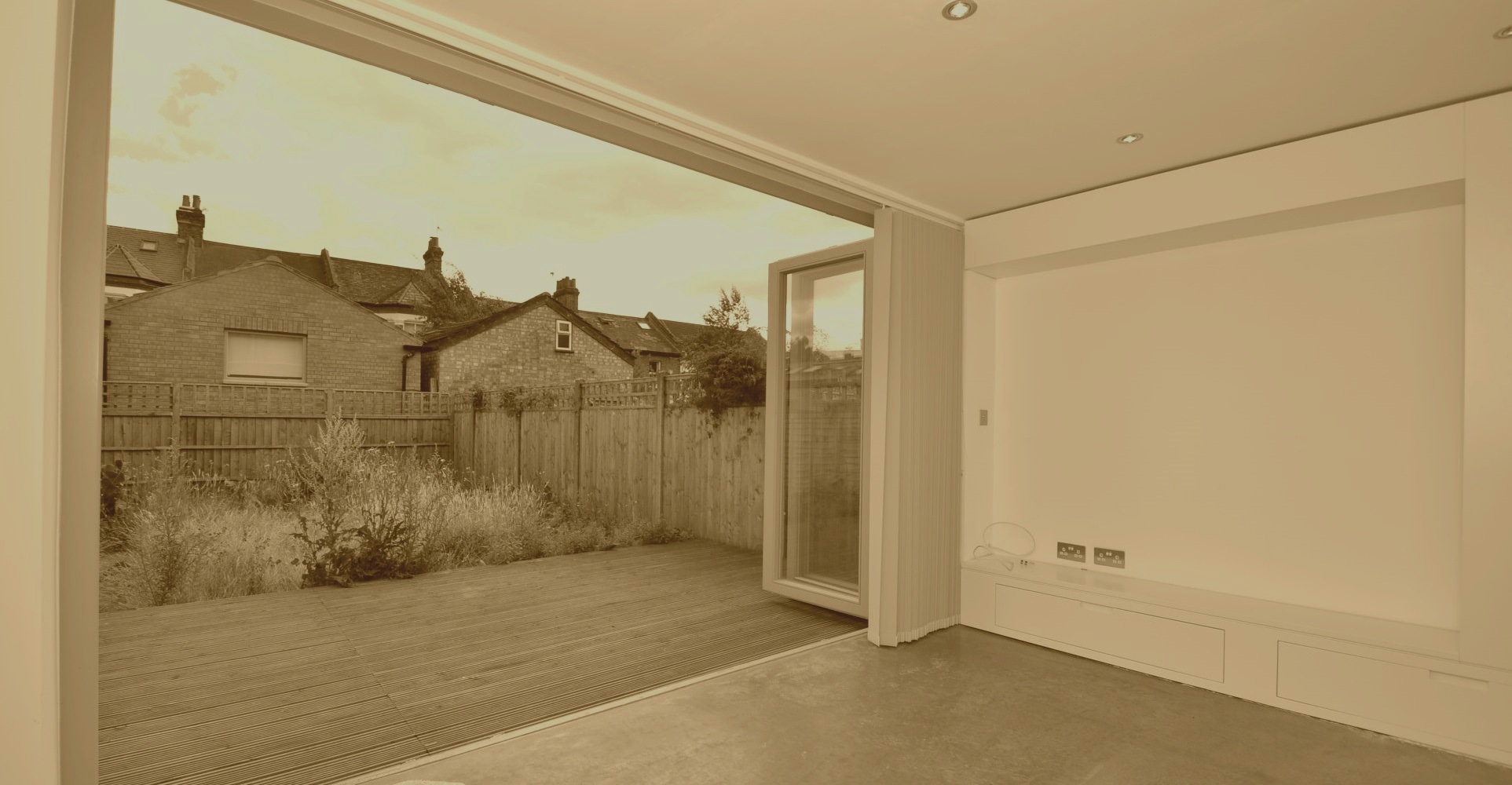 Slider, Glaziers in West Watford, Holywell, WD18
